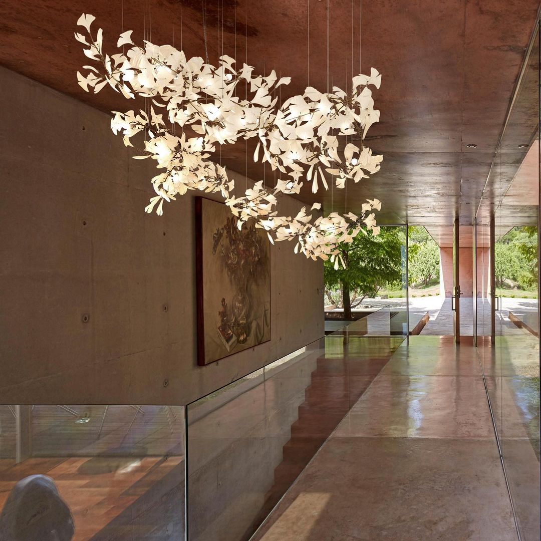 Gingko Leaves Chandelier - Elegant Design with Adjustable Brightness