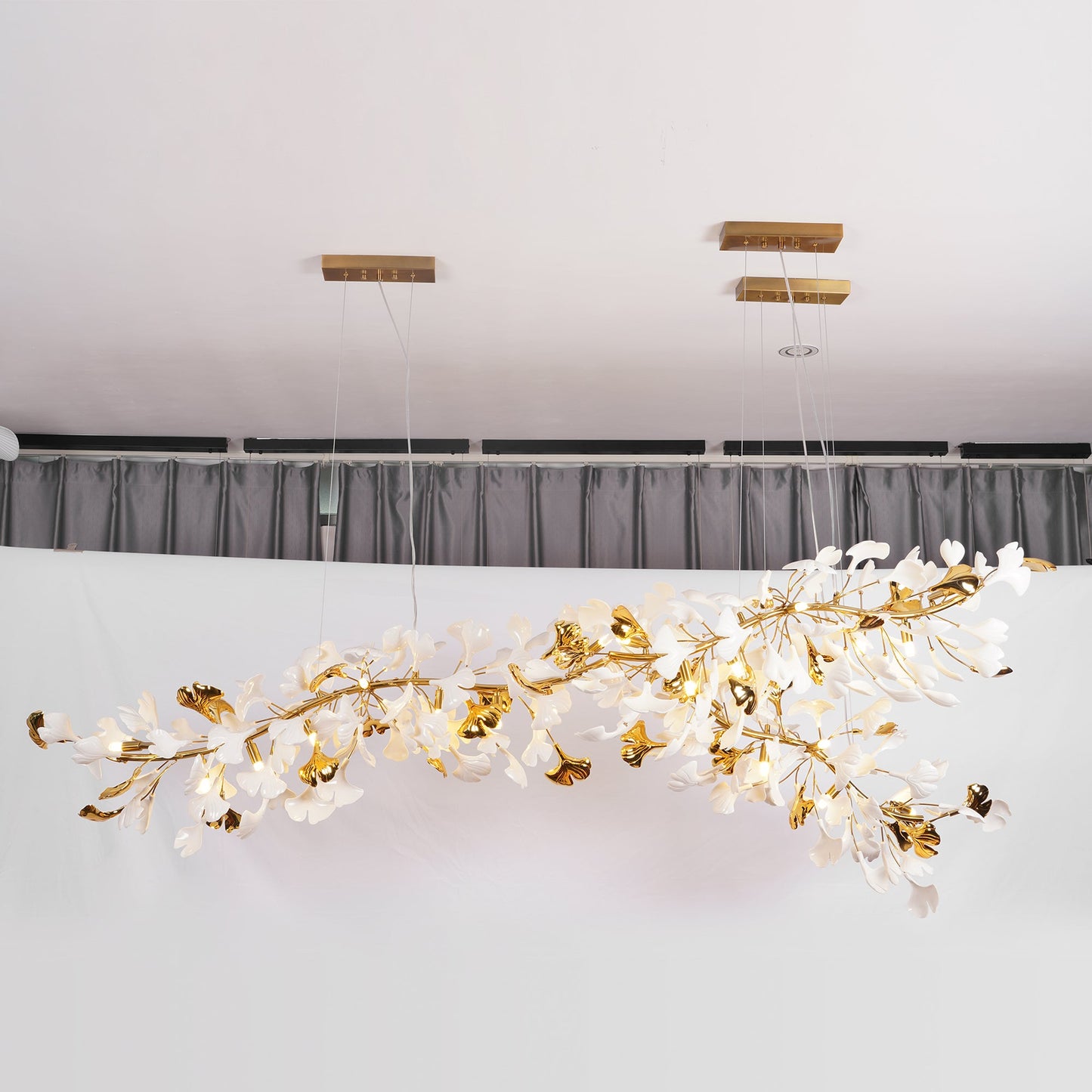 Gingko Bloom Chandelier - Elegant Design with Adjustable Brightness