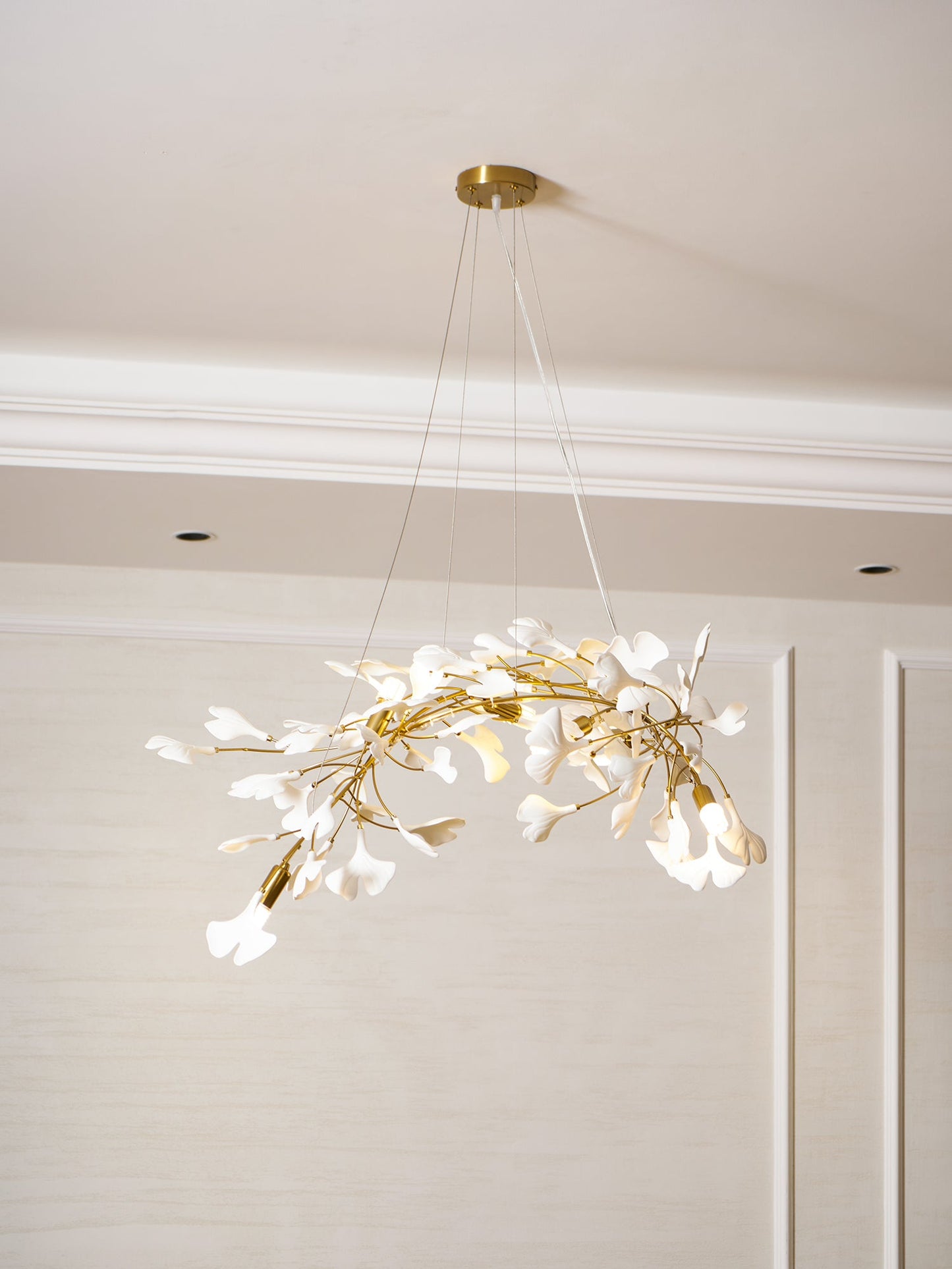 Gingko Bloom Chandelier - Elegant Design with Adjustable Brightness