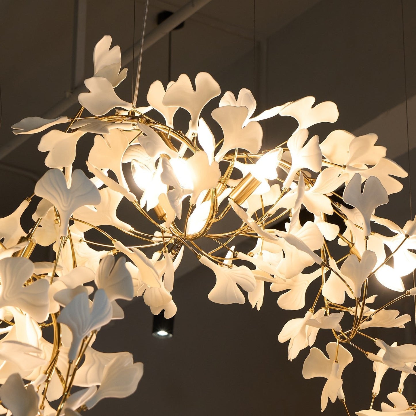 Gingko Chandelier C - Elegant Design with Adjustable Height & LED Ligh