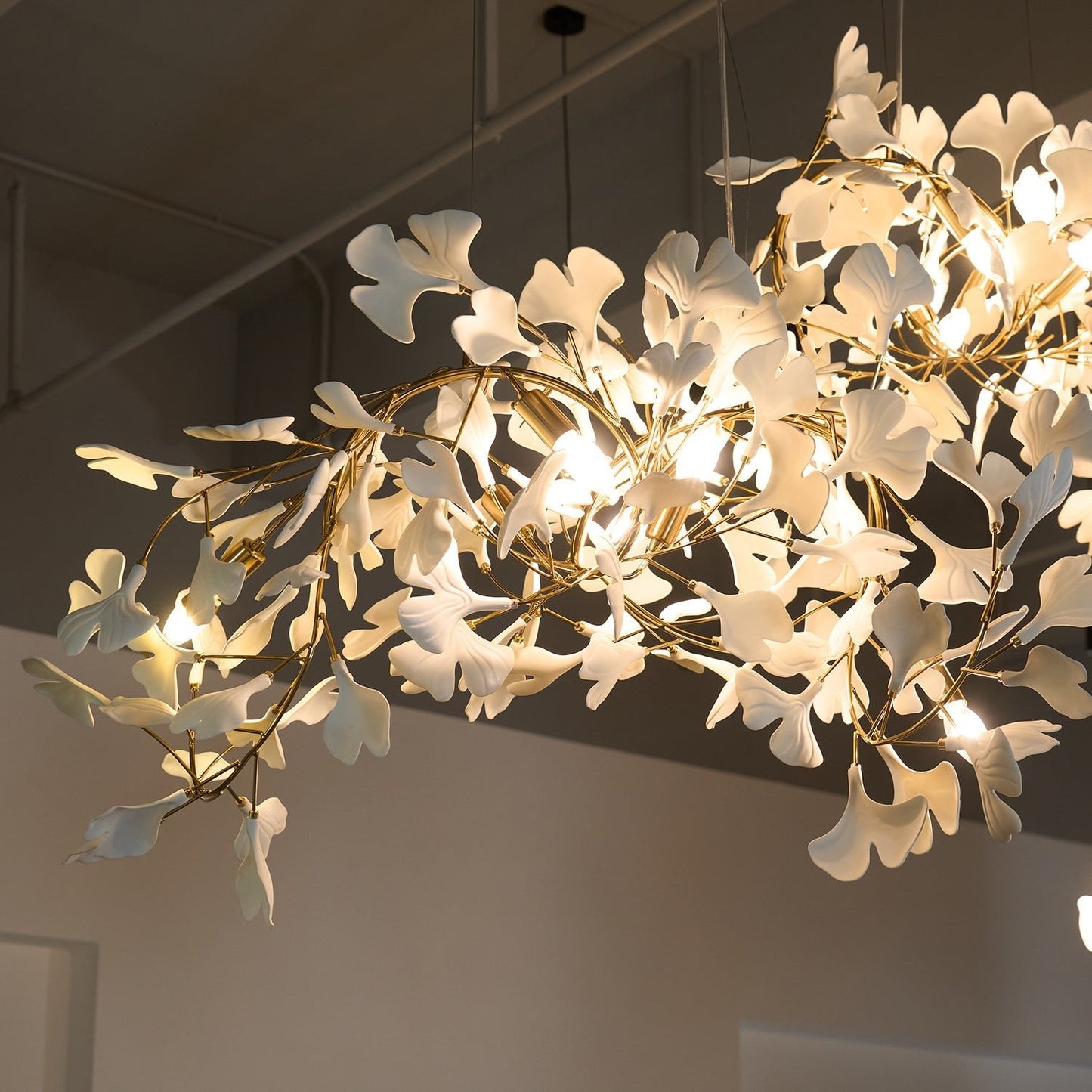 Gingko Chandelier C - Elegant Design with Adjustable Height & LED Ligh