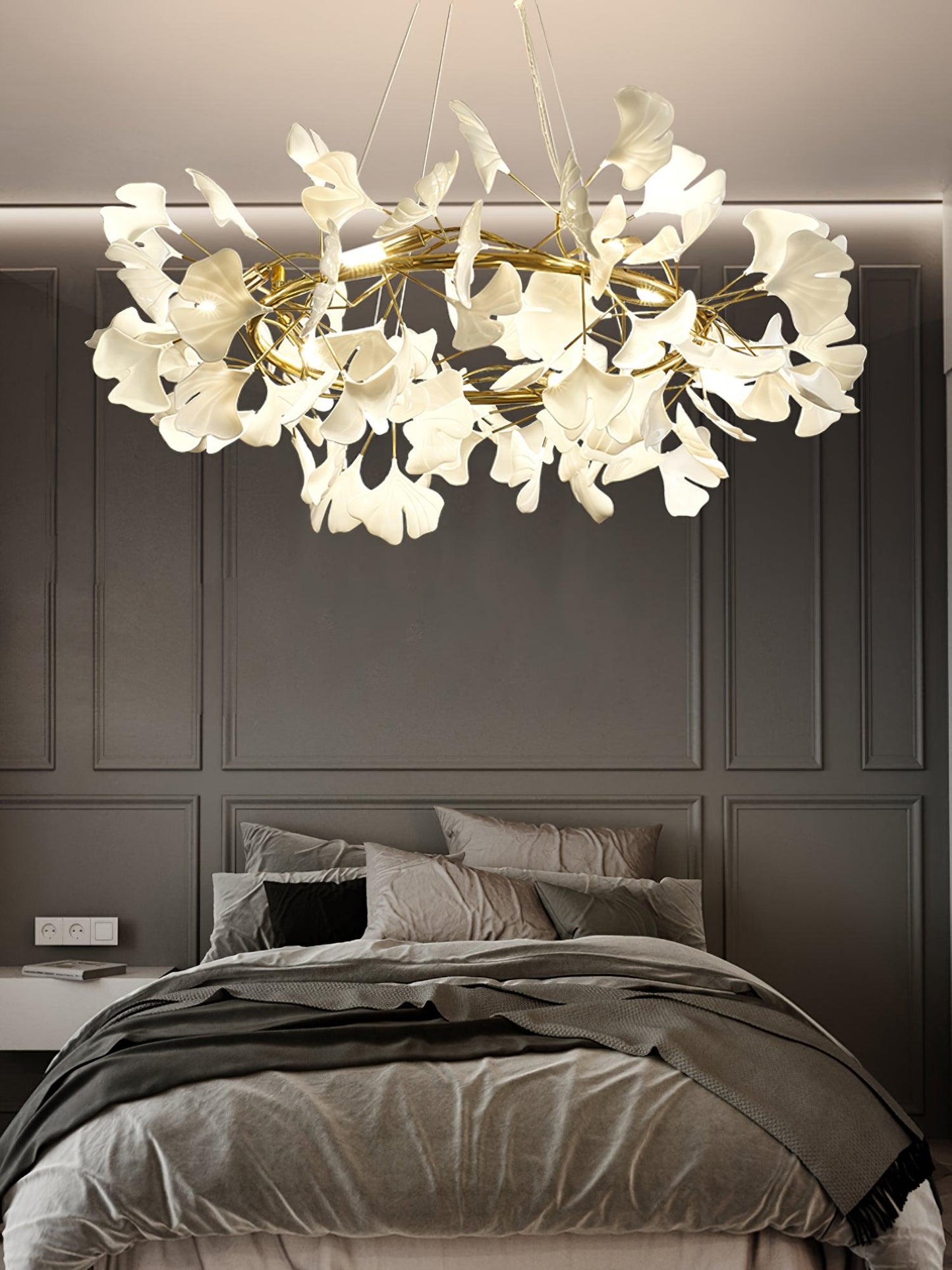 Gingko Crown Chandelier - Elegant Design with Adjustable Brightness