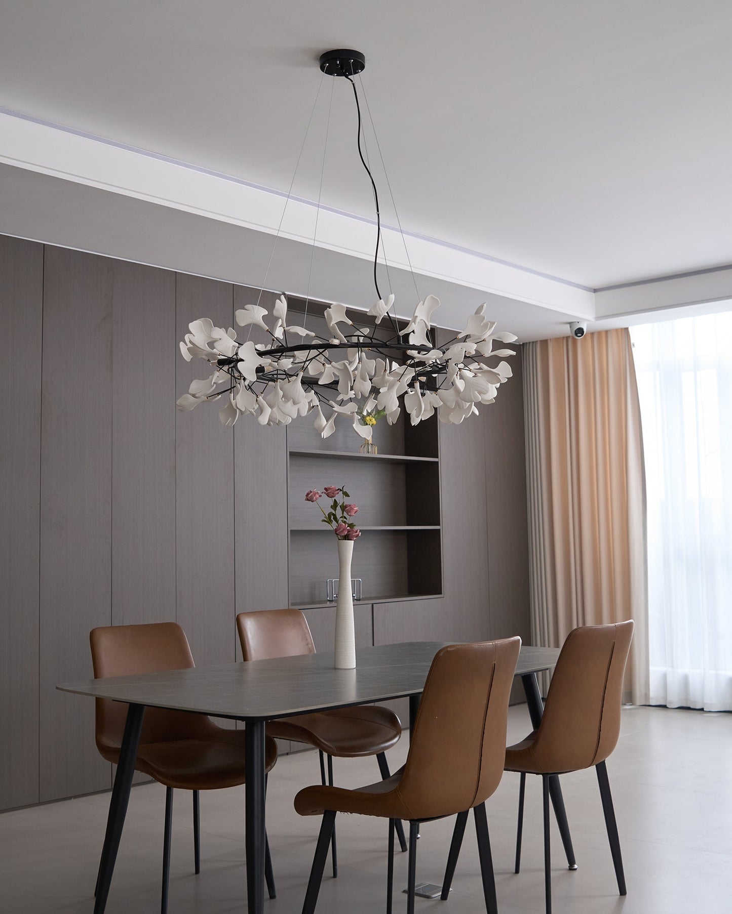 Gingko Crown Chandelier - Elegant Design with Adjustable Brightness
