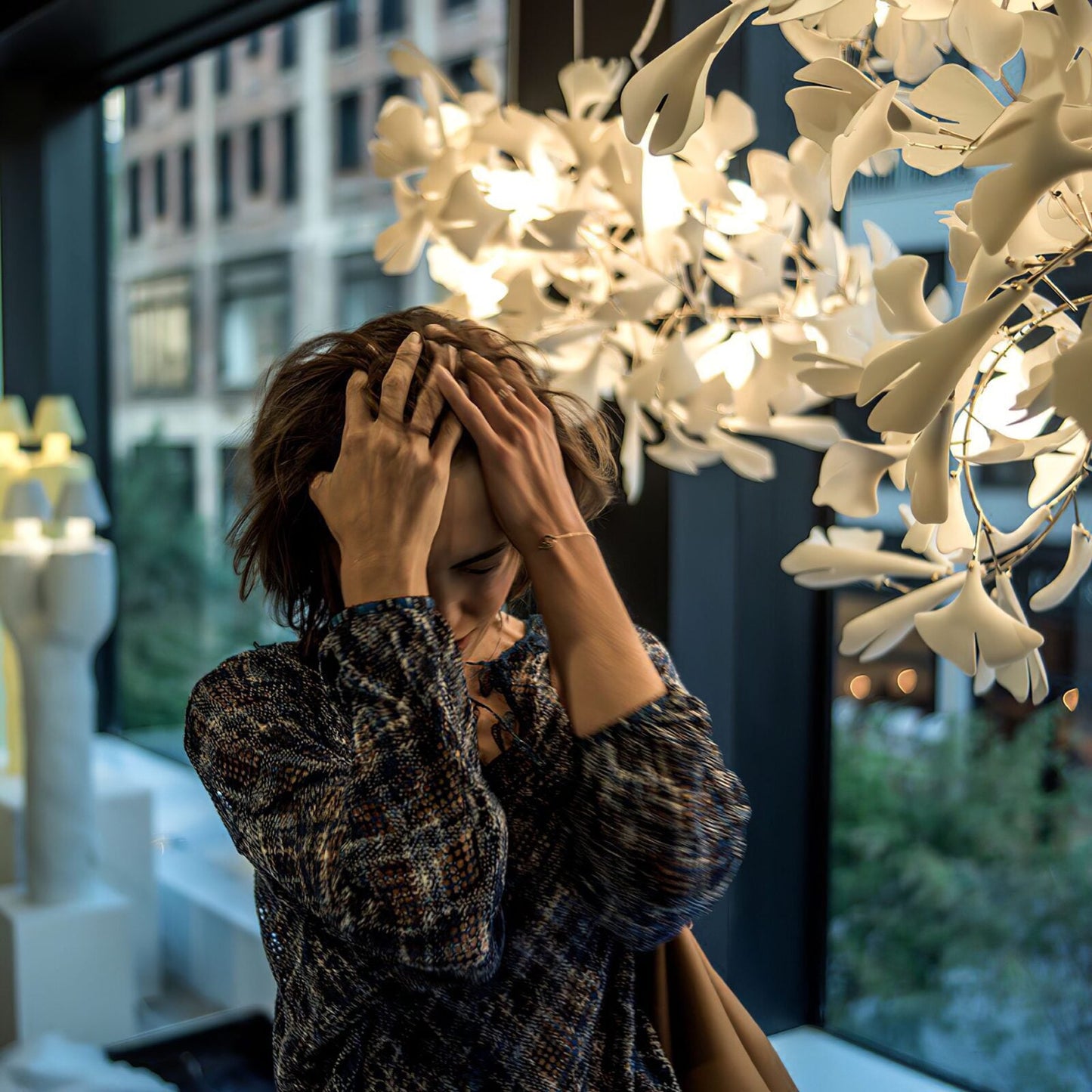 Gingko Leaves Chandelier - Elegant Design with Adjustable Brightness