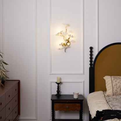 Gingko Modern Wall Lamp - LED Illumination & Adjustable Brightness