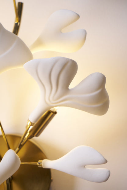 Gingko Modern Wall Lamp - LED Illumination & Adjustable Brightness