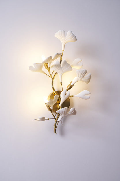 Gingko Modern Wall Lamp - LED Illumination & Adjustable Brightness
