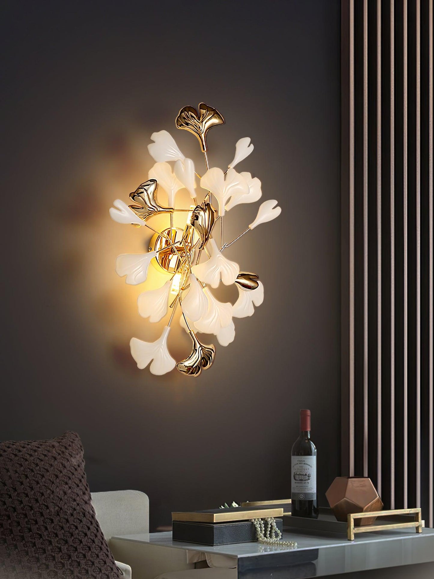 Gingko Modern Wall Lamp - LED Illumination & Adjustable Brightness