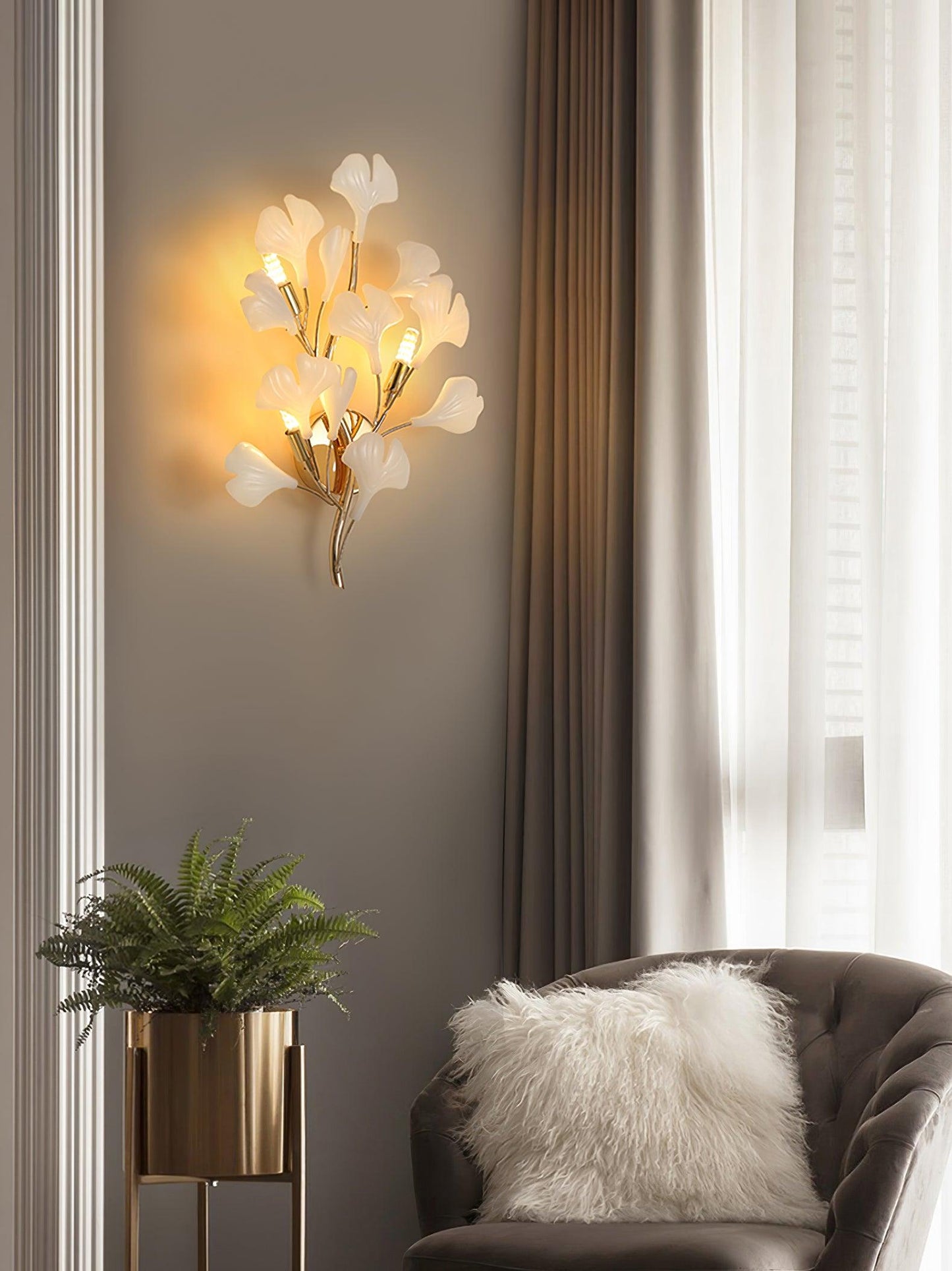 Gingko Modern Wall Lamp - LED Illumination & Adjustable Brightness
