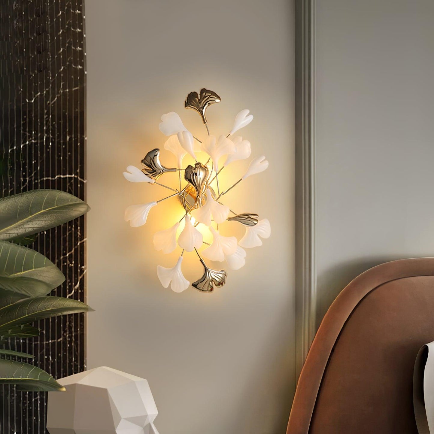 Gingko Modern Wall Lamp - LED Illumination & Adjustable Brightness