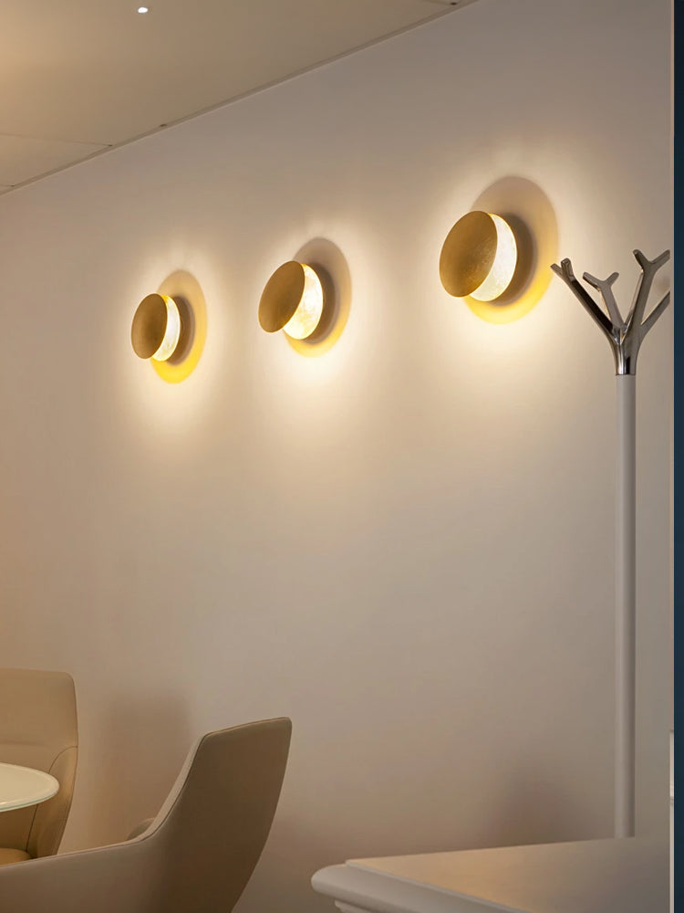 Giorgio Modern Wall Lamp – Adjustable Angle, Energy-Efficient LED