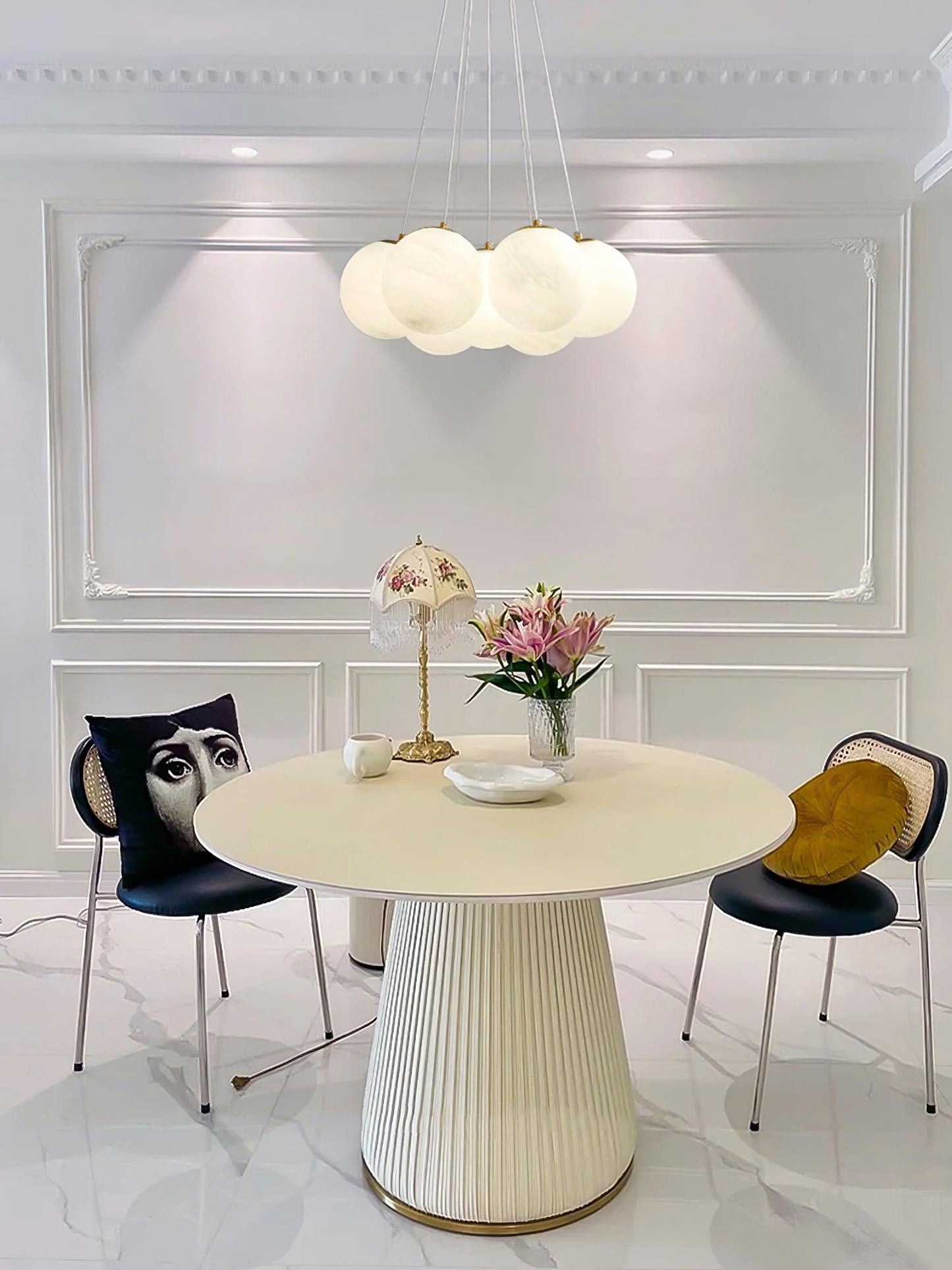 Elegant Glass Cluster Chandelier with Adjustable Height & Modern Desig