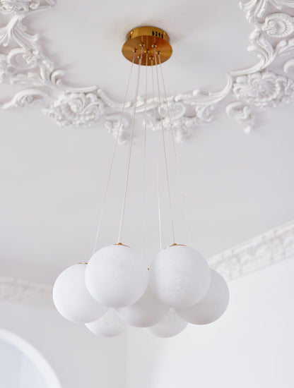 Elegant Glass Cluster Chandelier with Adjustable Height & Modern Desig