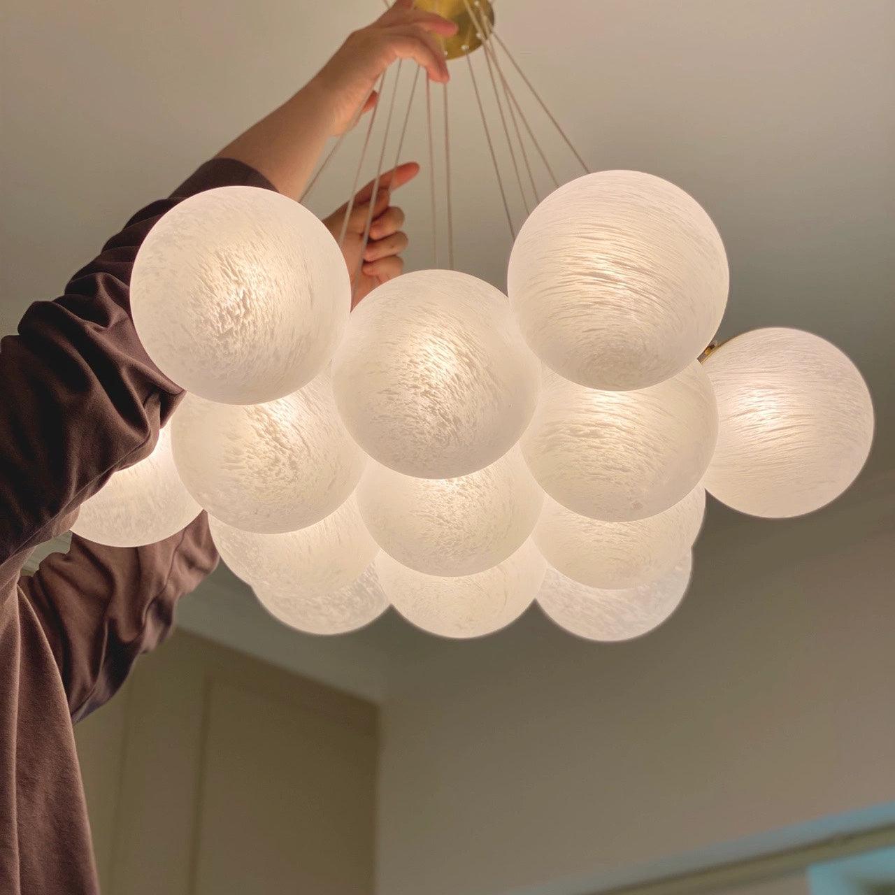 Elegant Glass Cluster Chandelier with Adjustable Height & Modern Desig
