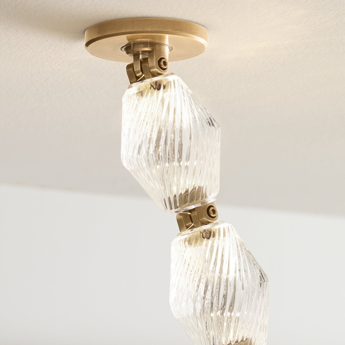Riviere Chain Chandelier - Elegant Design, Adjustable Height, LED Comp
