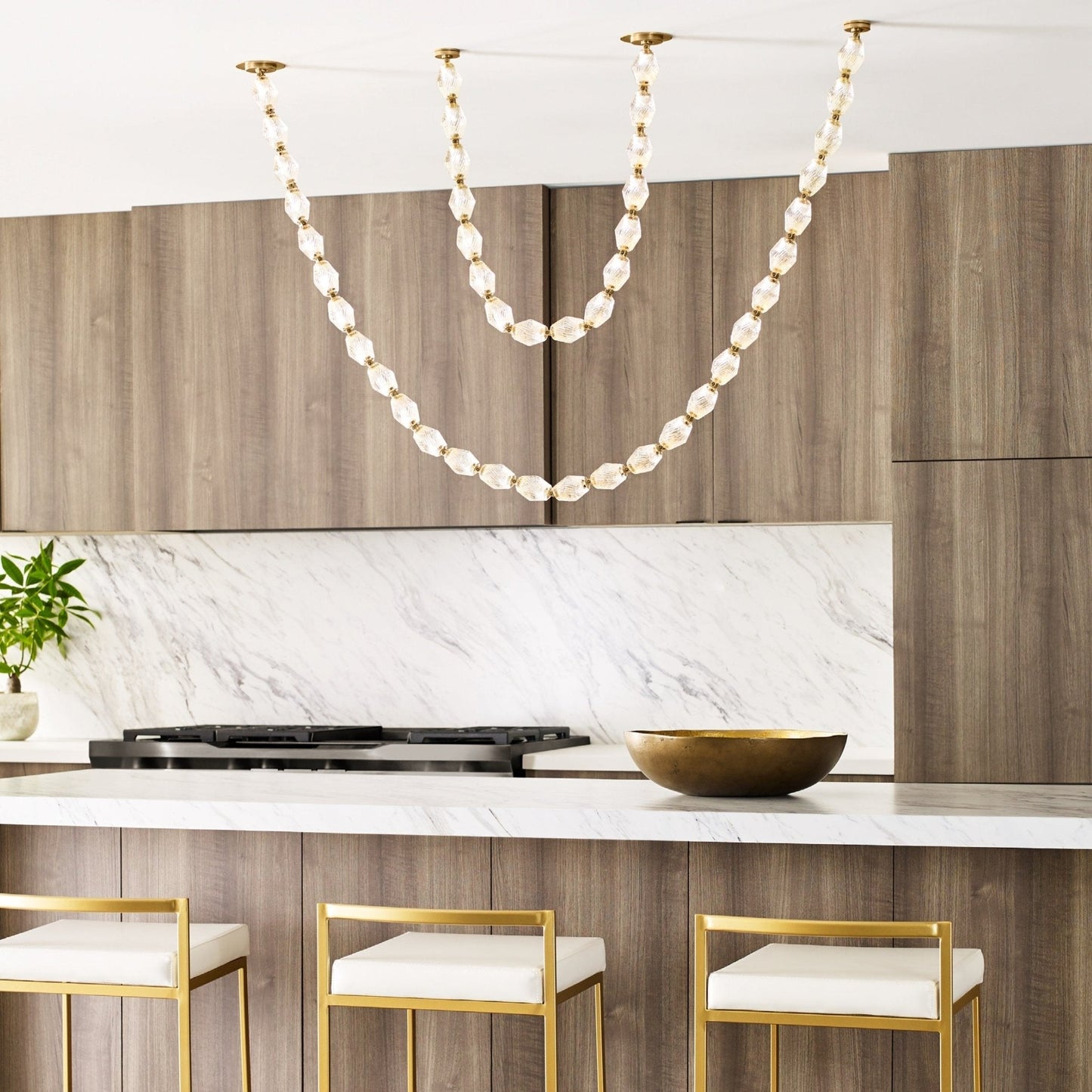 Riviere Chain Chandelier - Elegant Design, Adjustable Height, LED Comp