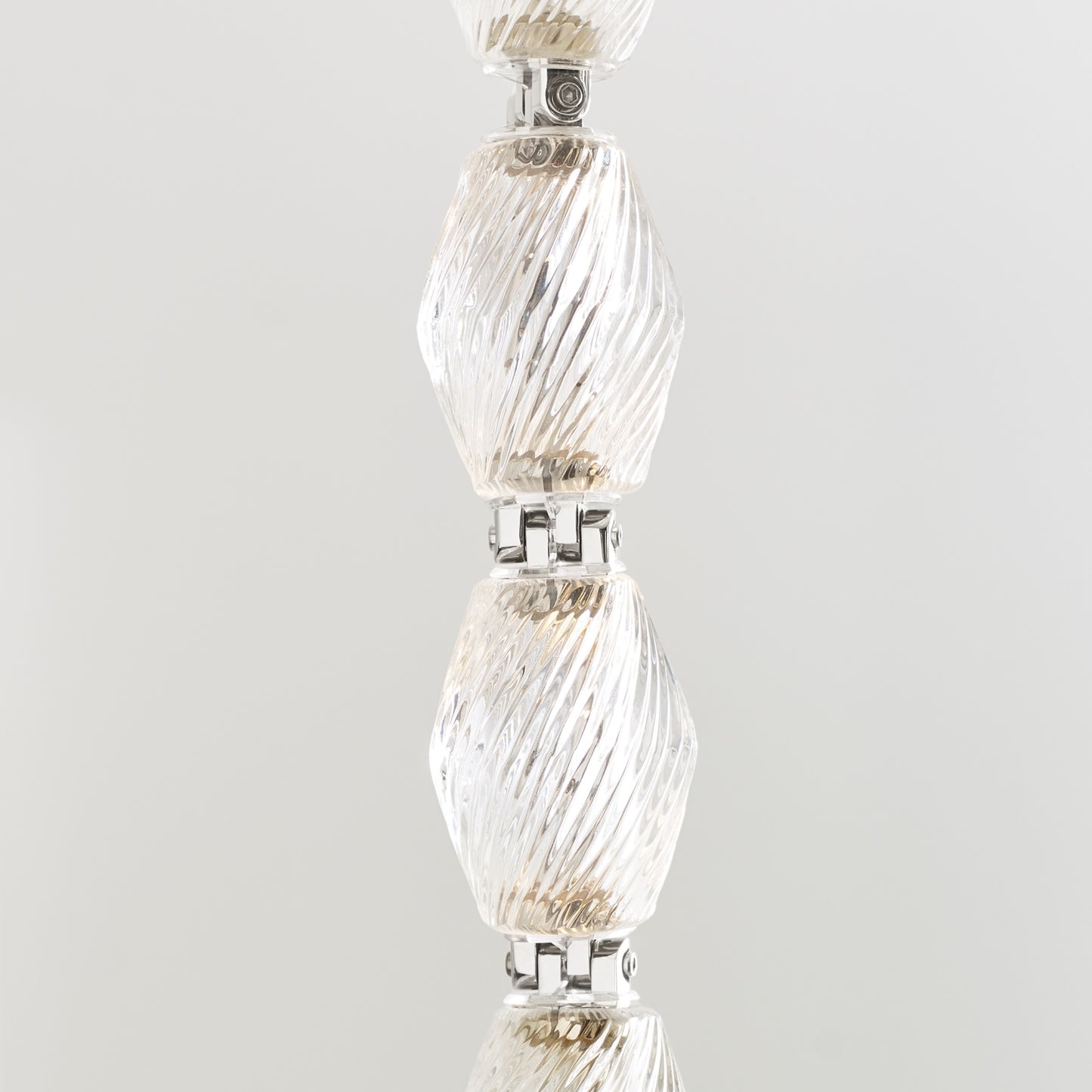 Riviere Chain Chandelier - Elegant Design, Adjustable Height, LED Comp