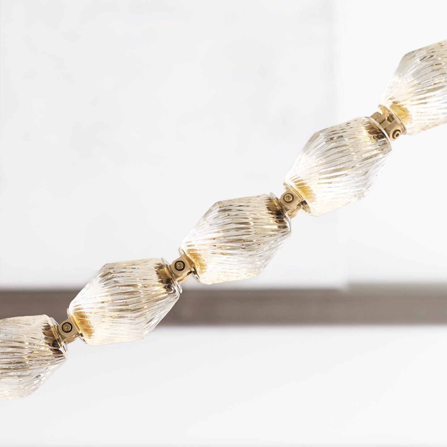 Riviere Chain Chandelier - Elegant Design, Adjustable Height, LED Comp