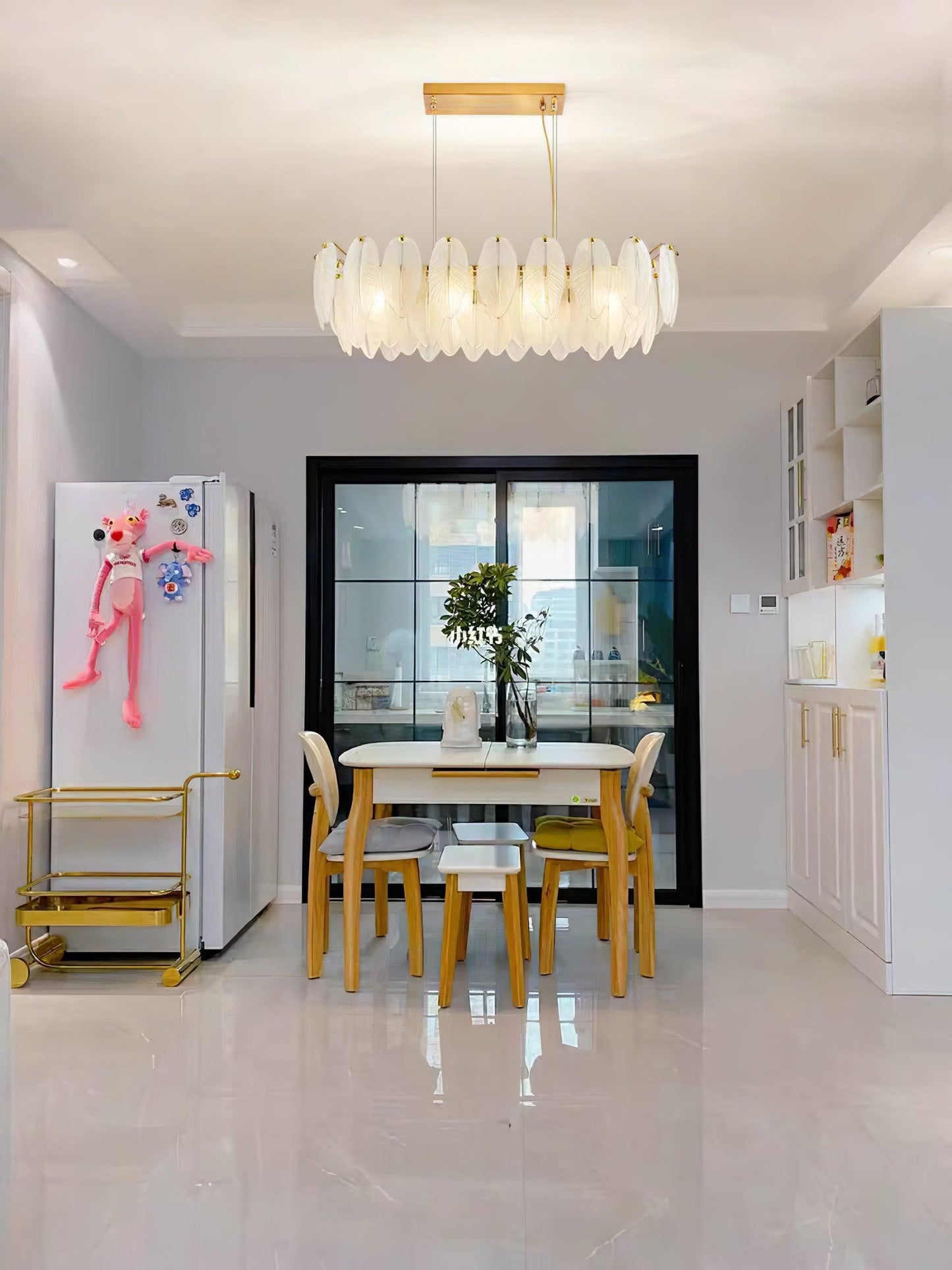 Elegant Glass Feather Chandelier - Unique Design & Adjustable Height