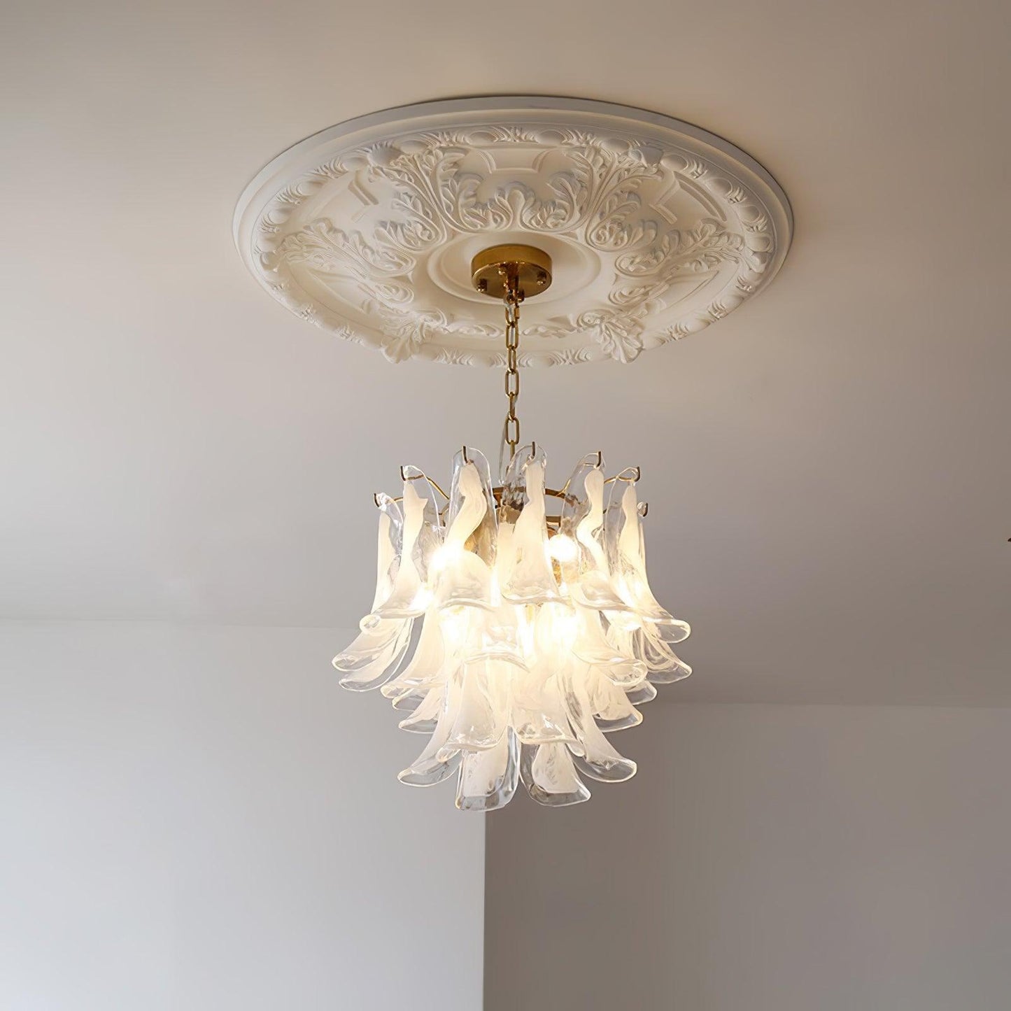 Elegant Glass Leaf Chandelier - Adjustable Height, Energy Efficient Li