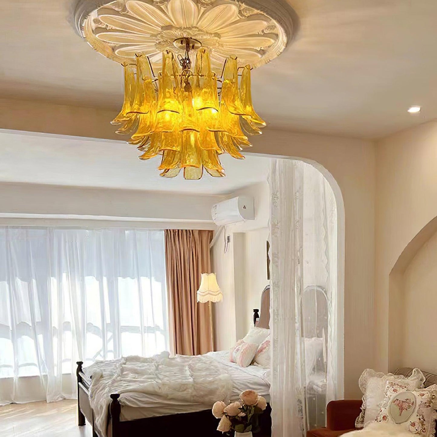 Elegant Glass Leaf Chandelier - Adjustable Height, Energy Efficient Li