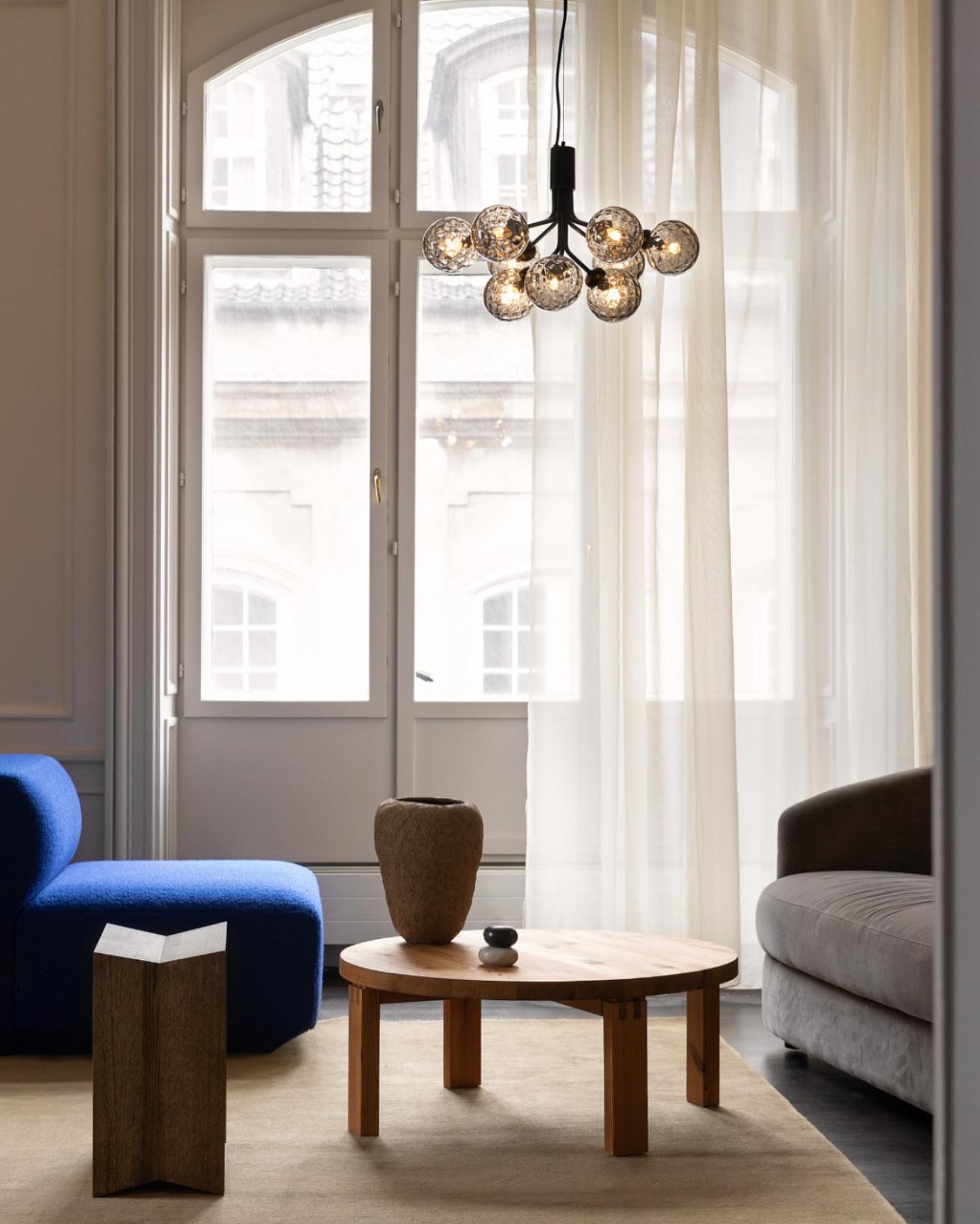 Modern Glass Sphere Cluster Chandelier - Adjustable Height, Elegant De