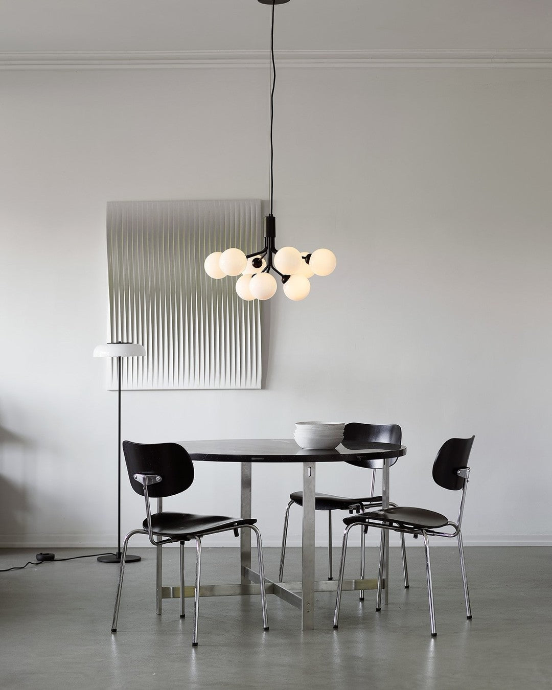 Modern Glass Sphere Cluster Chandelier - Adjustable Height, Elegant De
