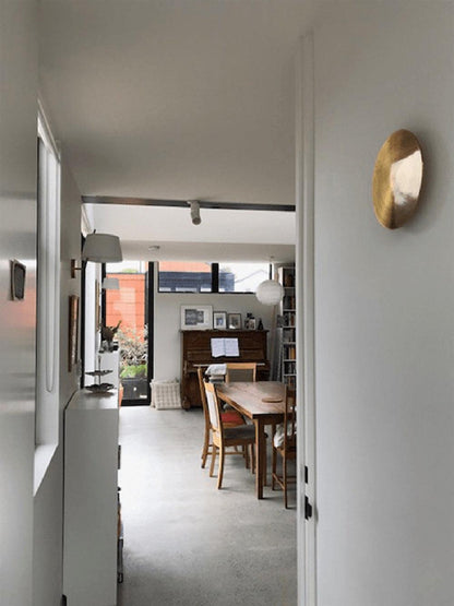Gossa Professional Wall Lamp - Adjustable Brightness, Modern Design