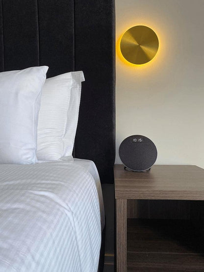 Gossa Professional Wall Lamp - Adjustable Brightness, Modern Design