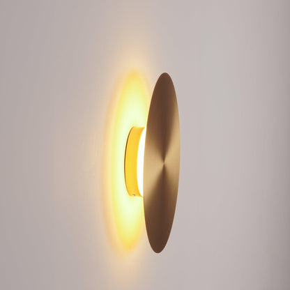 Gossa Professional Wall Lamp - Adjustable Brightness, Modern Design