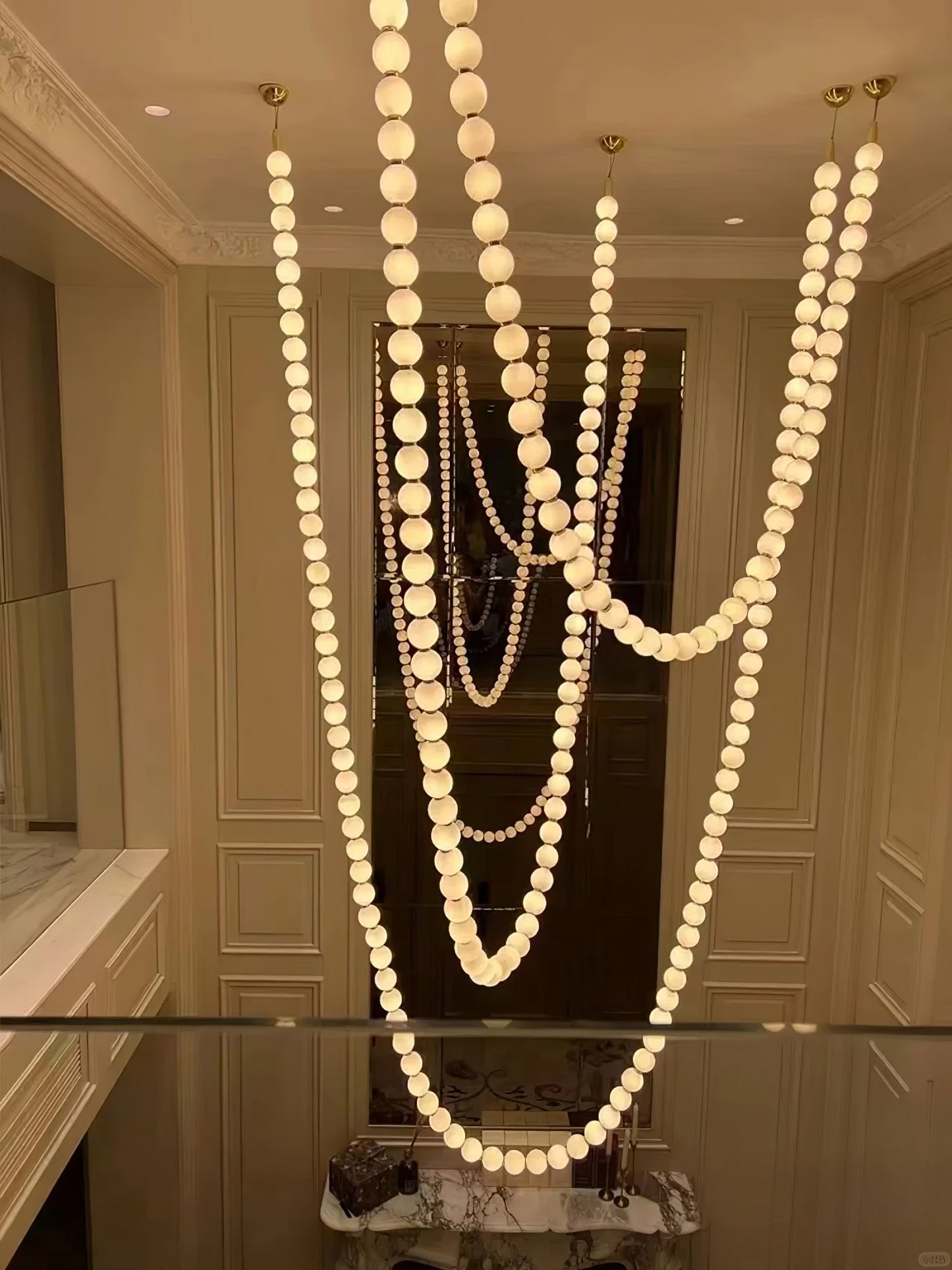 Halti Acrylic Chandelier Necklace - Elegant Design, Lightweight & Dura
