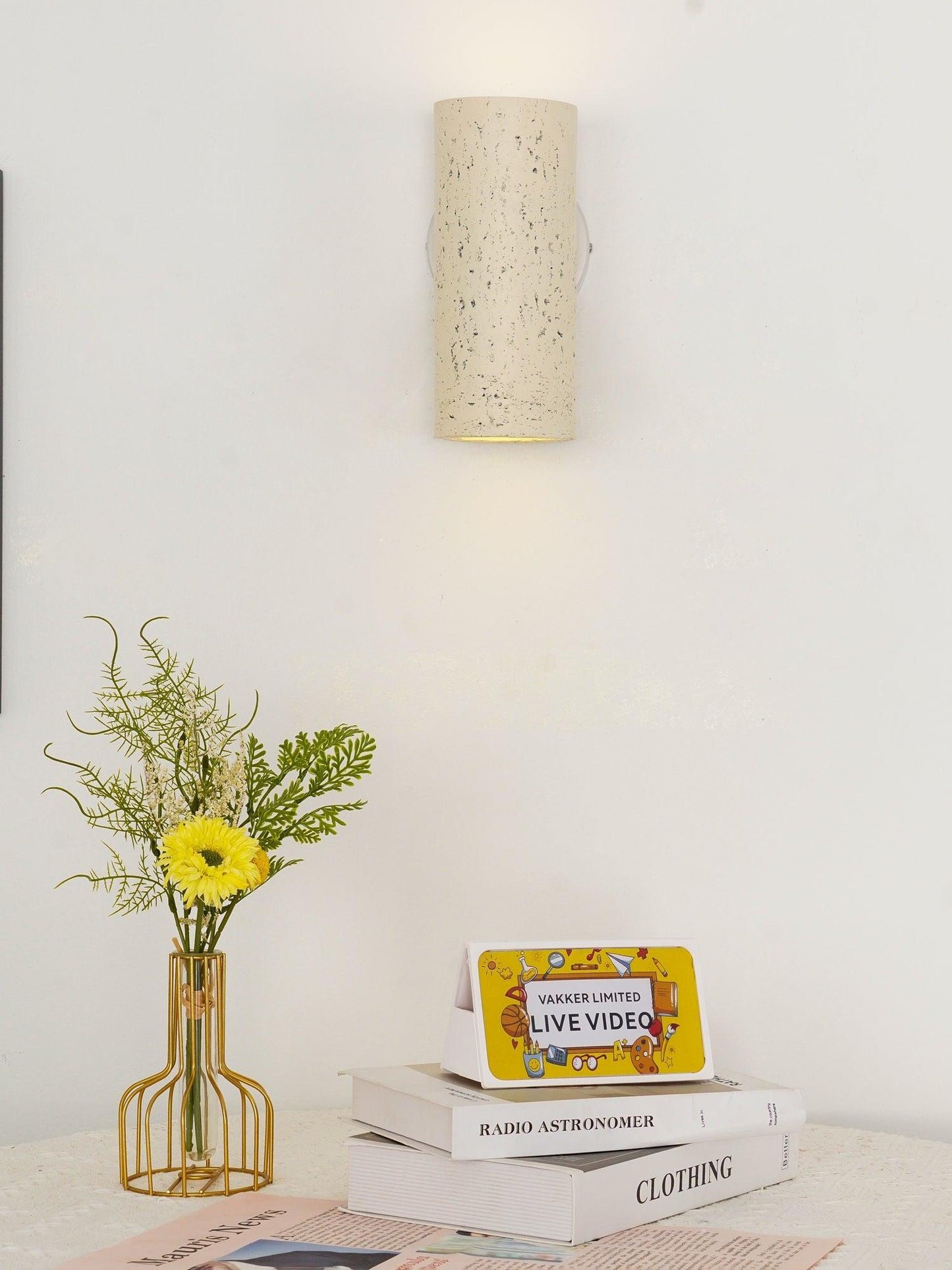 Hans Wall Lamp - Adjustable Arm, Energy-Efficient LED Lighting