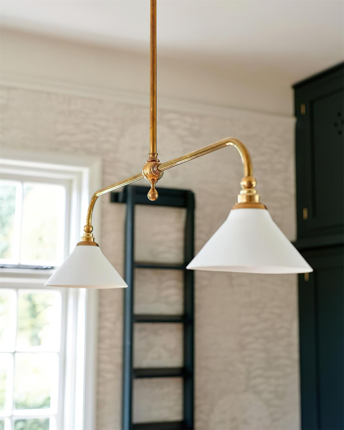 Elegant Heirloom Chandelier - Crystal Accents & Adjustable Height