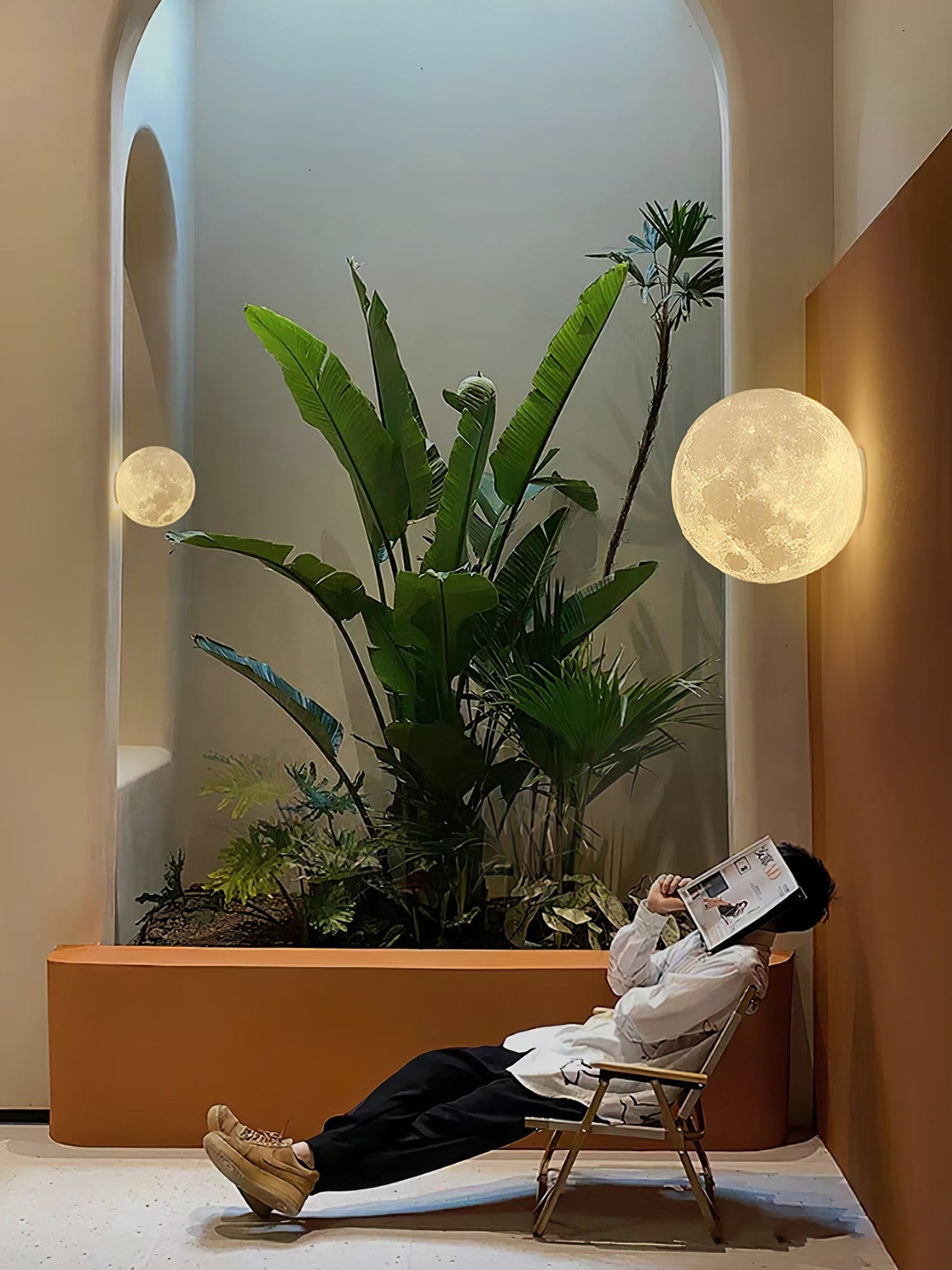 3D Moon Wall Lamp - Adjustable Brightness & Remote Control