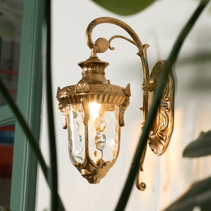 Heritage Outdoor Wall Lamp - Weather-Resistant, Energy-Efficient LED