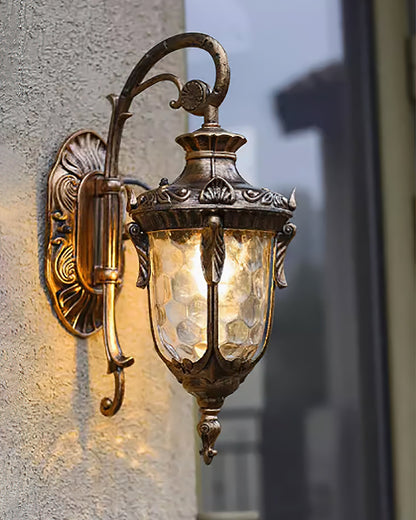 Heritage Outdoor Wall Lamp - Weather-Resistant, Energy-Efficient LED