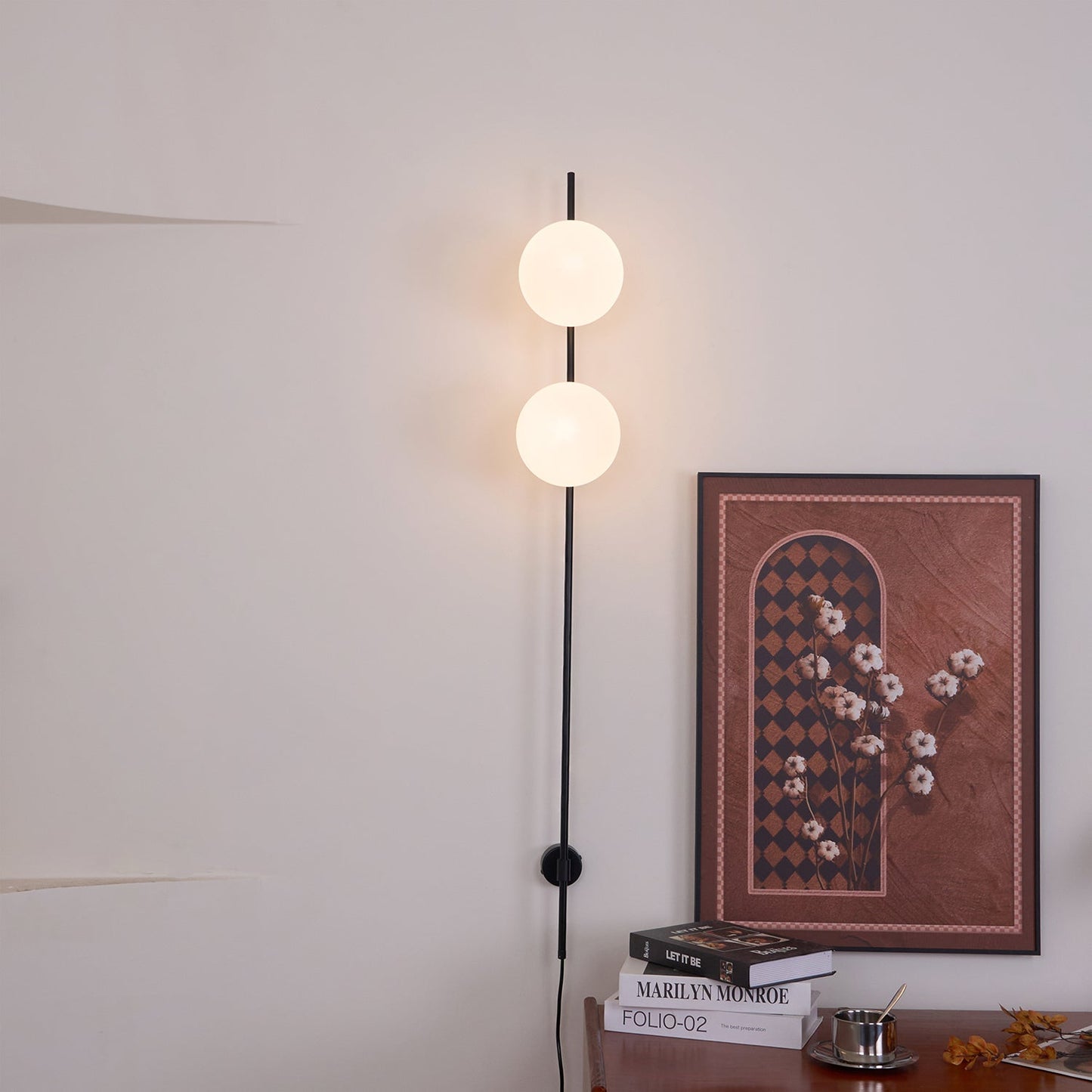 Brennware Plug-in Wall Light with Adjustable Brightness & USB Port