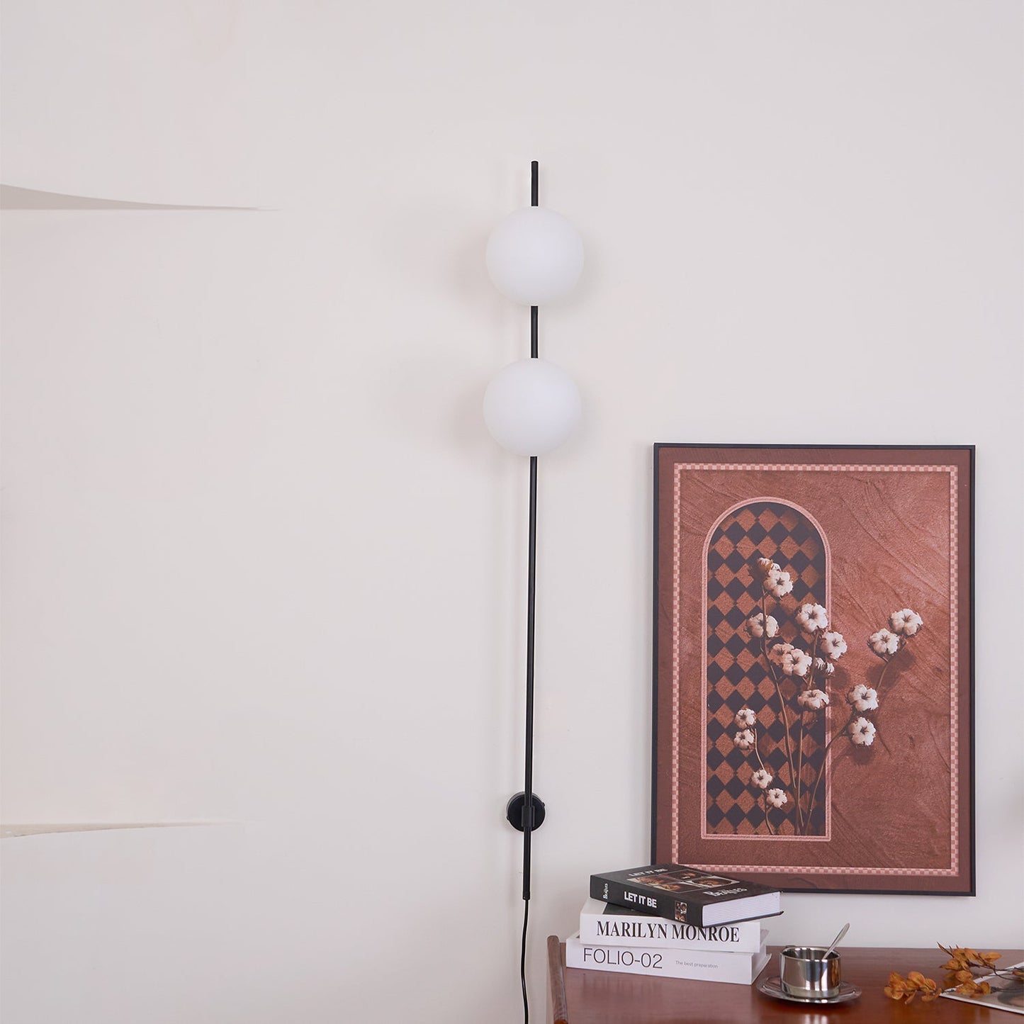 Brennware Plug-in Wall Light with Adjustable Brightness & USB Port