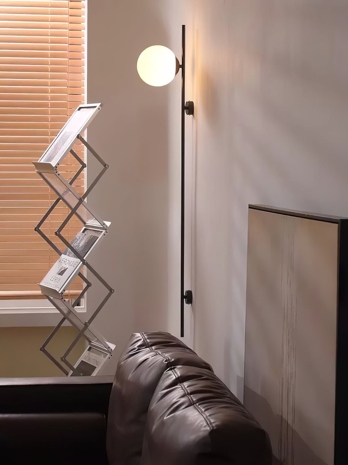 Brennware Plug-in Wall Light with Adjustable Brightness & USB Port