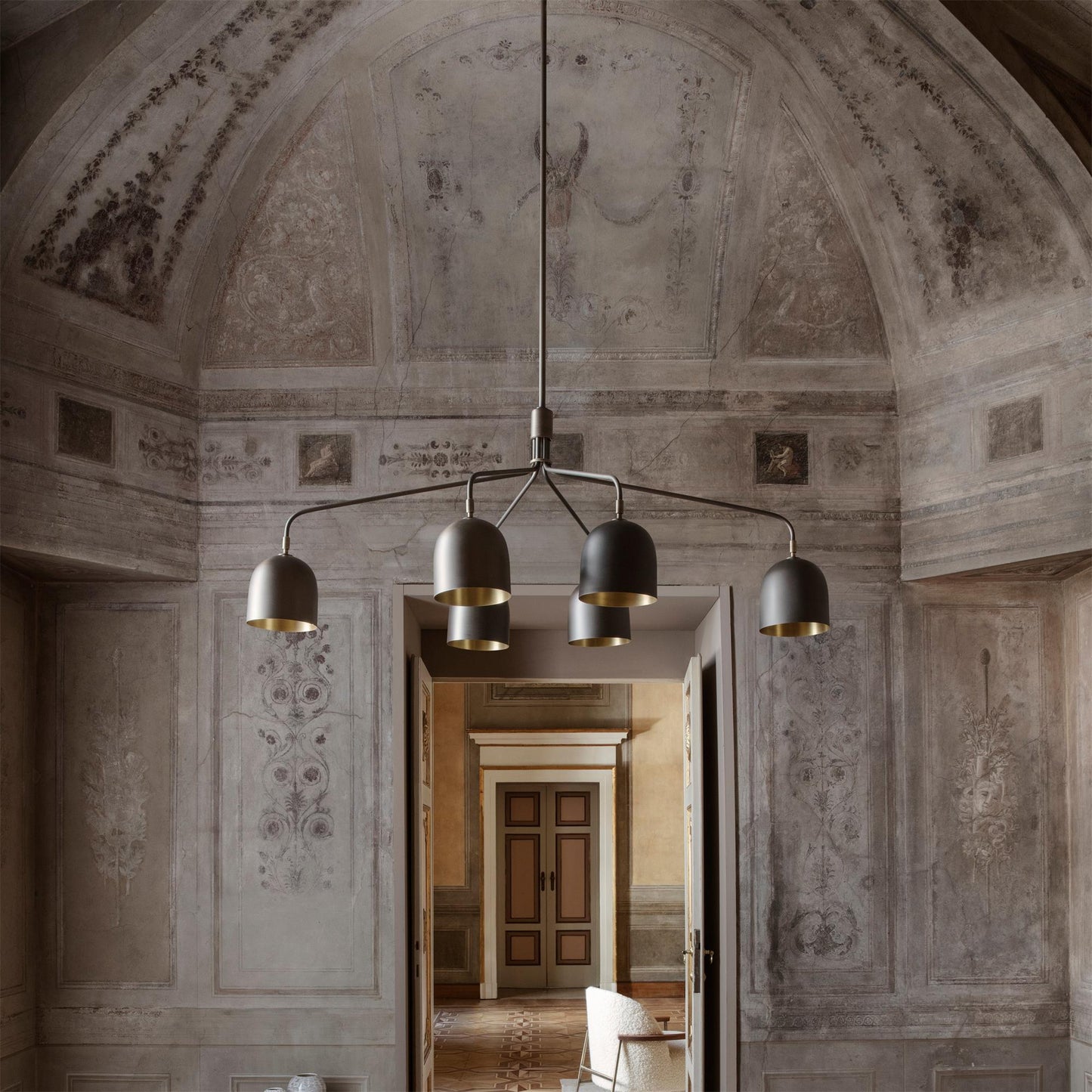 Howard Chandelier - Elegant Lighting Fixture with Adjustable Height &