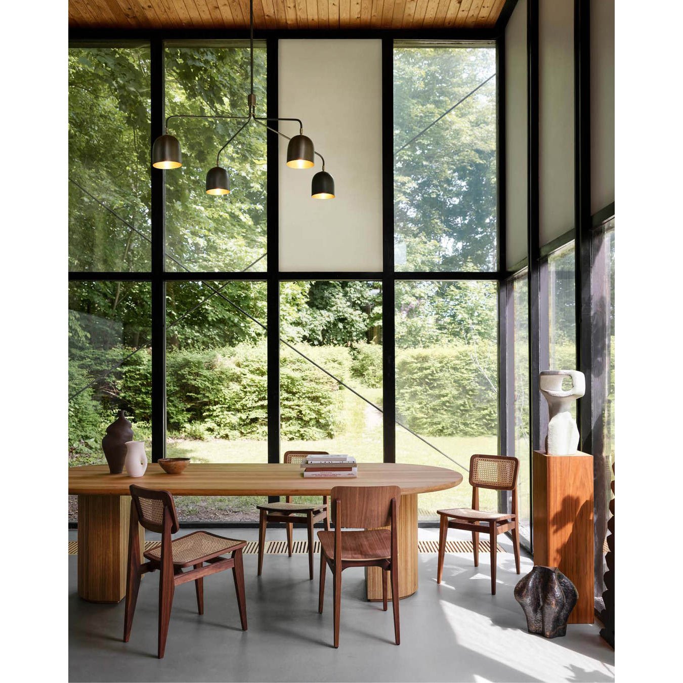 Howard Chandelier - Elegant Lighting Fixture with Adjustable Height &
