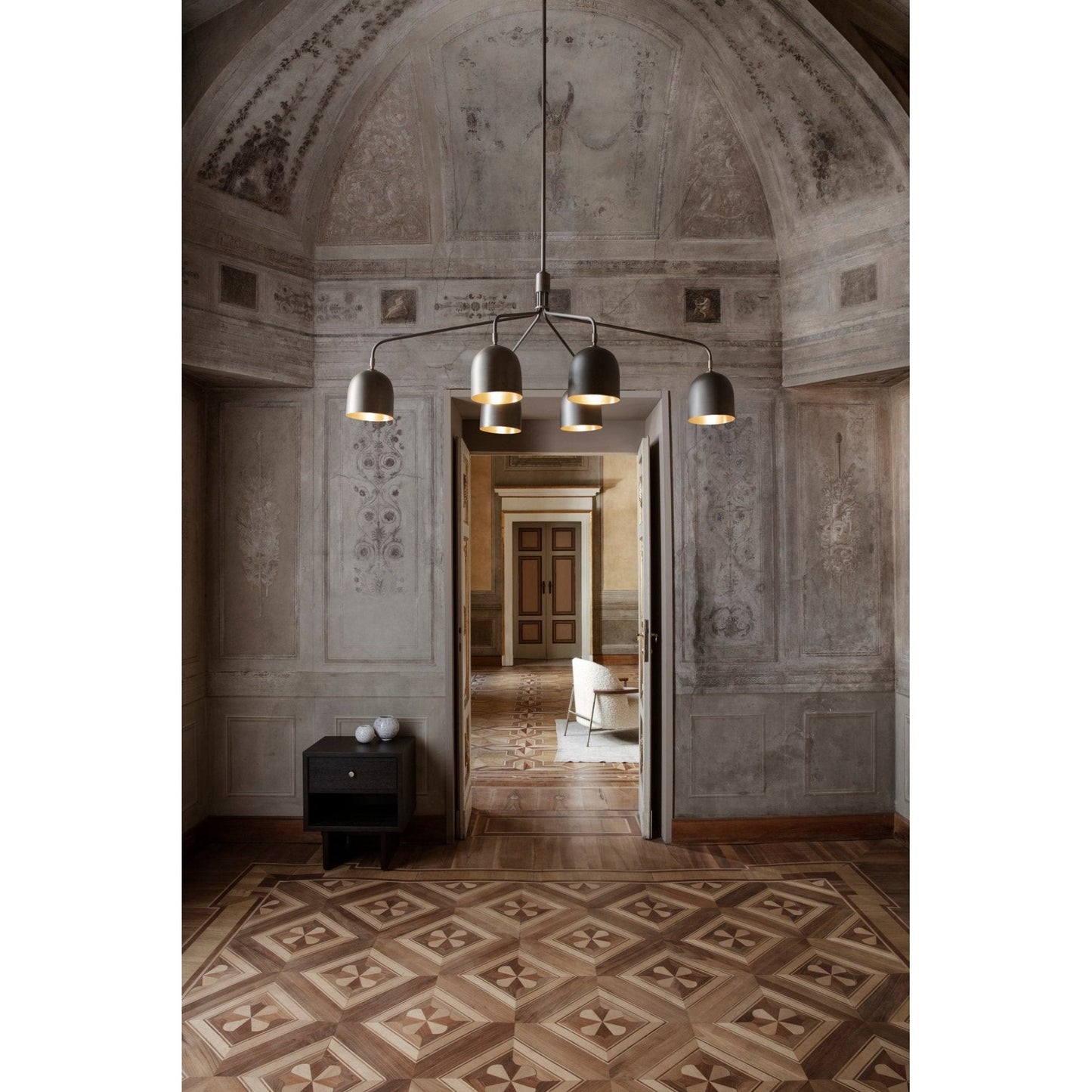 Howard Chandelier - Elegant Lighting Fixture with Adjustable Height &