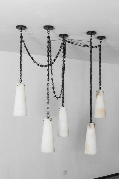 Industrial Cascade Chain Chandelier - Adjustable Height, Vintage Desig