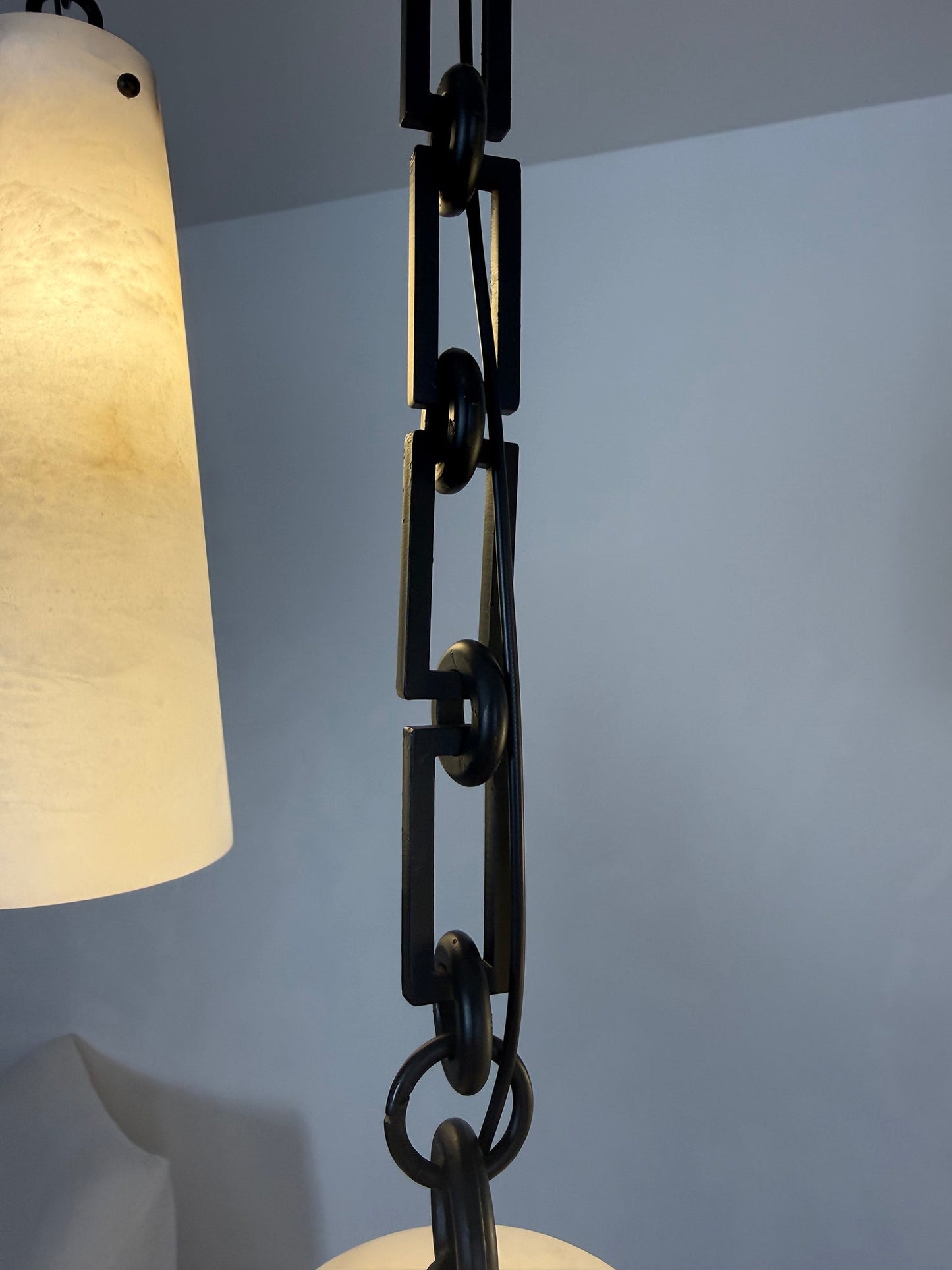 Industrial Cascade Chain Chandelier - Adjustable Height, Vintage Desig