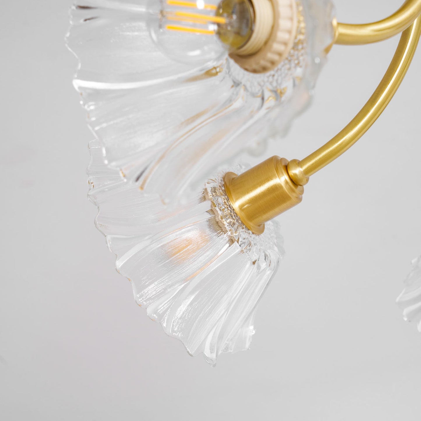 Kalin Flower Glass Chandelier - Elegant Design, Adjustable Height