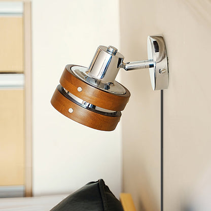 Karry Plug-in Wall Lamp with Adjustable Brightness and Modern Design