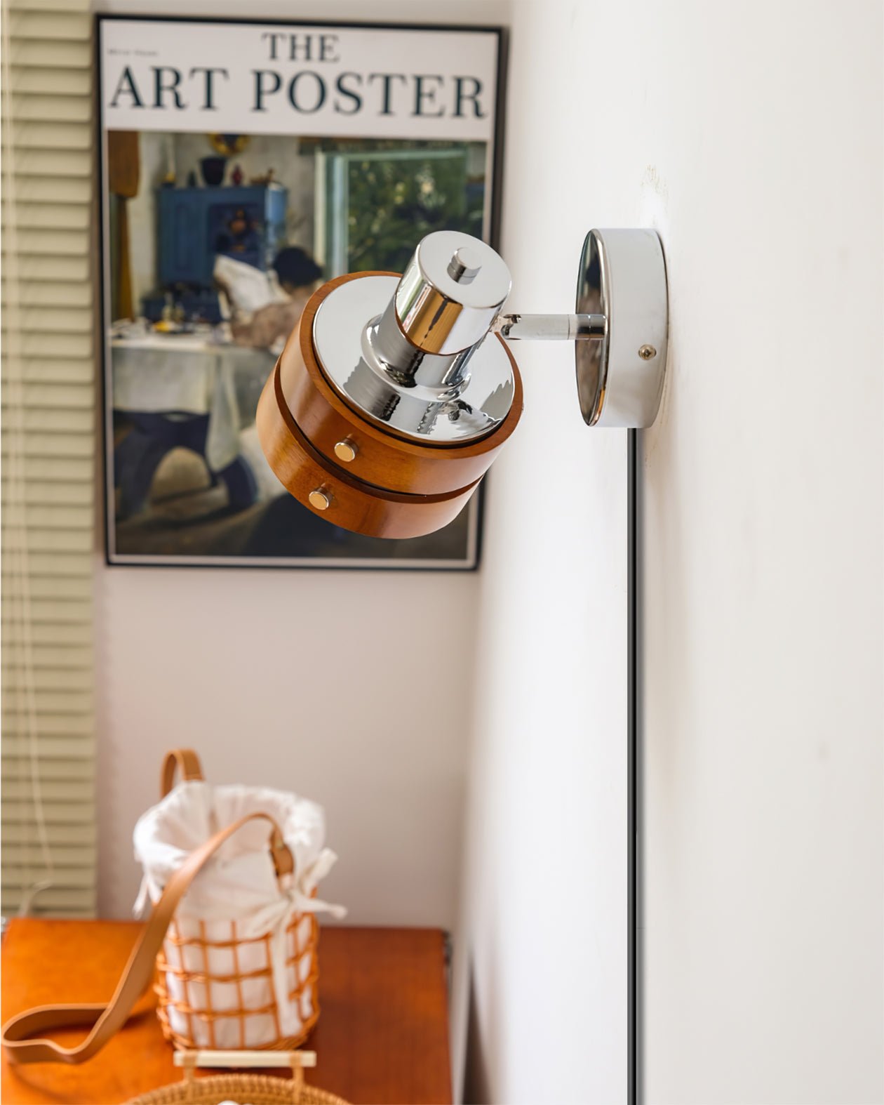Karry Plug-in Wall Lamp with Adjustable Brightness and Modern Design
