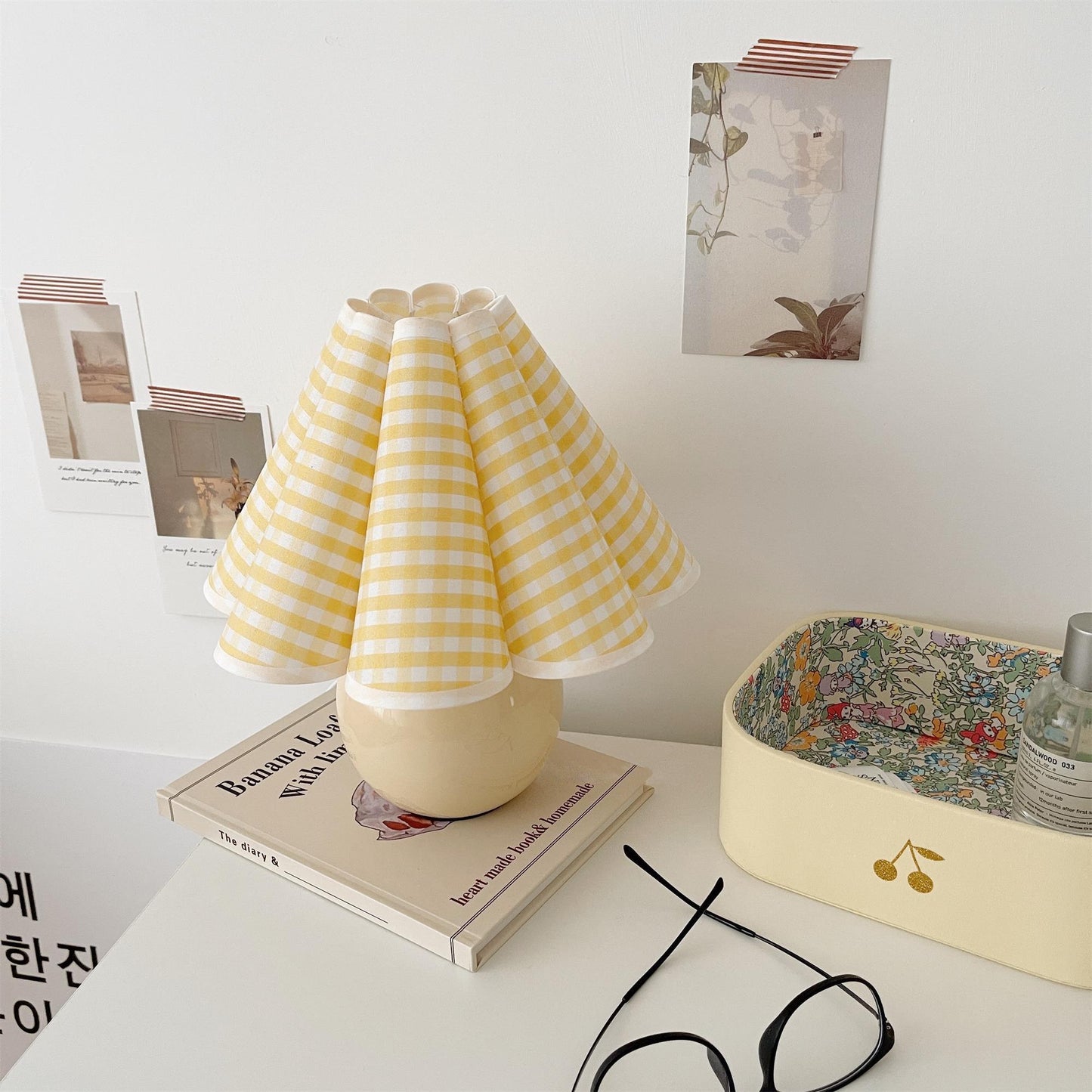 Kicsi Knife Pleat Table Lamp - Elegant Design, Soft Ambient Lighting