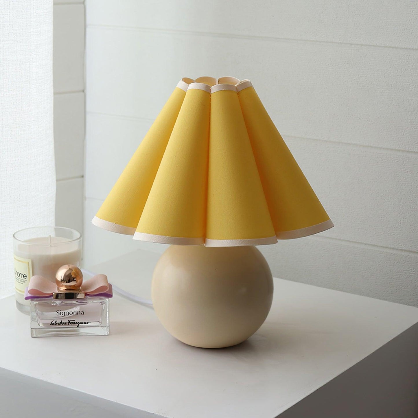 Kicsi Knife Pleat Table Lamp - Elegant Design, Soft Ambient Lighting