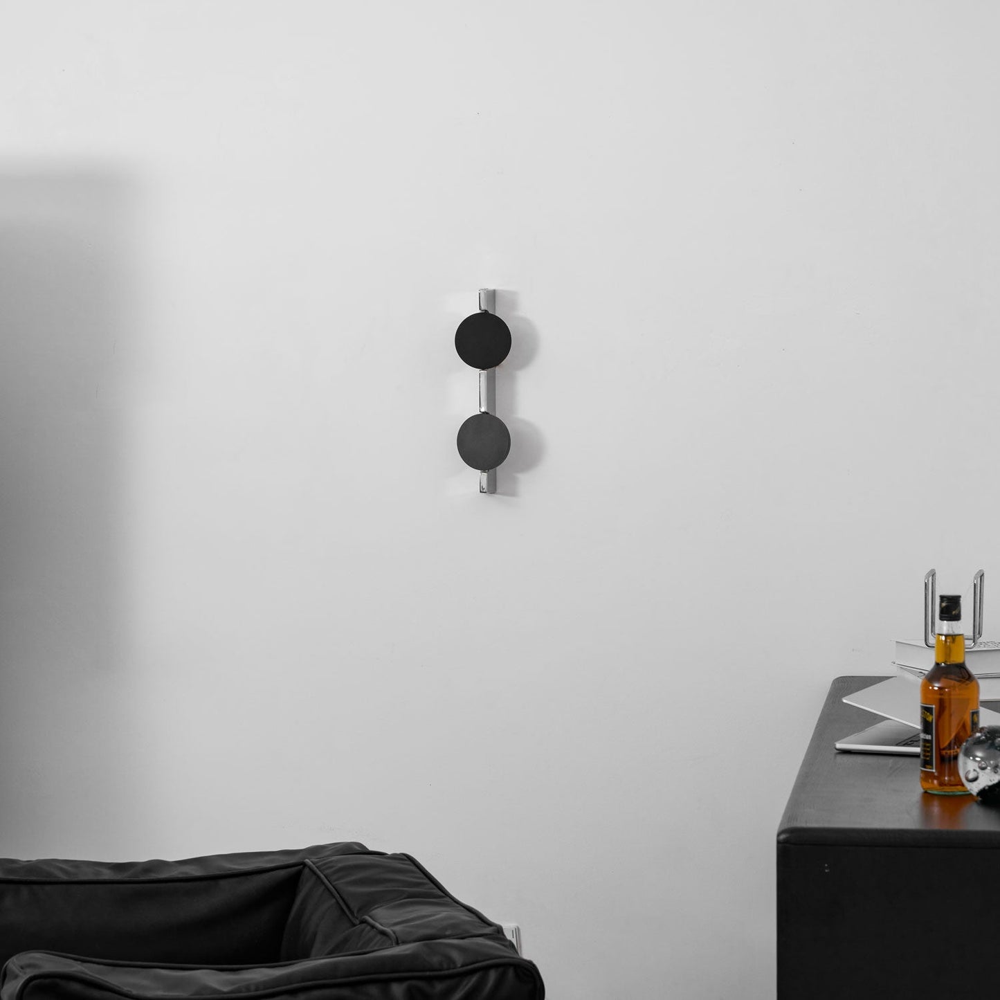 Kinetic Shadow Wall Lamp - Adjustable Lighting & Dynamic Shadow Effect